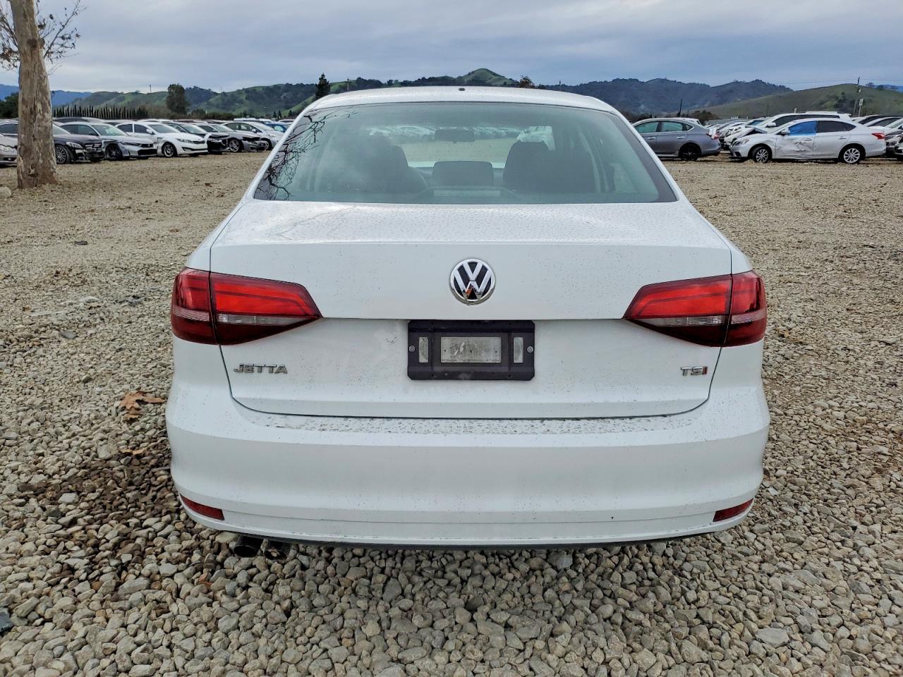 2017 VOLKSWAGEN JETTA S photo 6