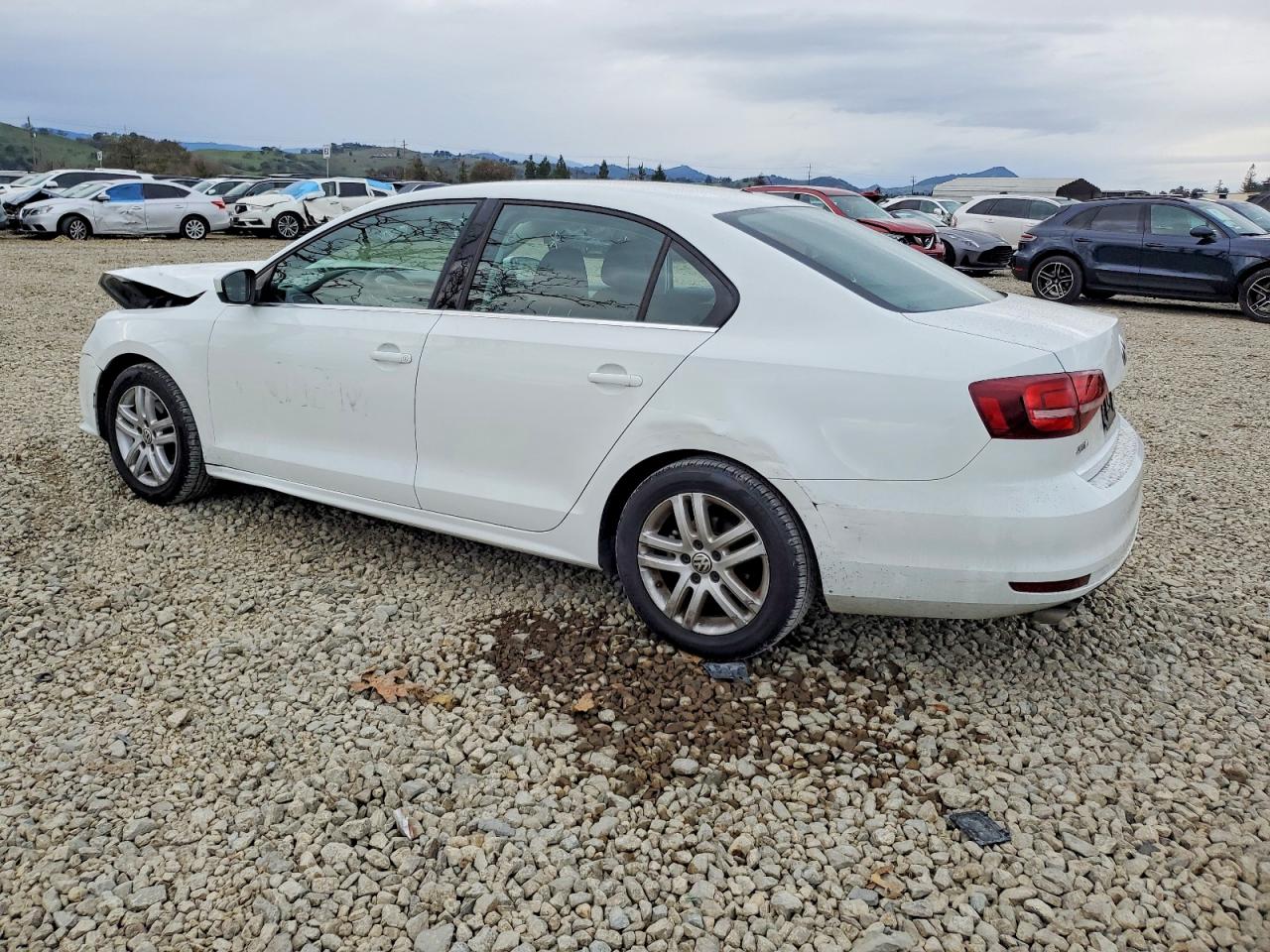 2017 VOLKSWAGEN JETTA S photo 2