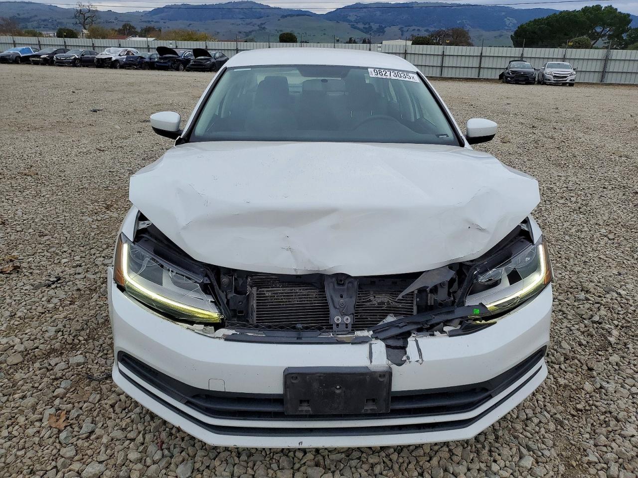 2017 VOLKSWAGEN JETTA S photo 5