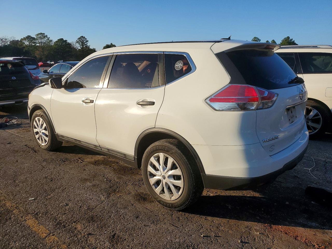 2016 NISSAN ROGUE S photo 2