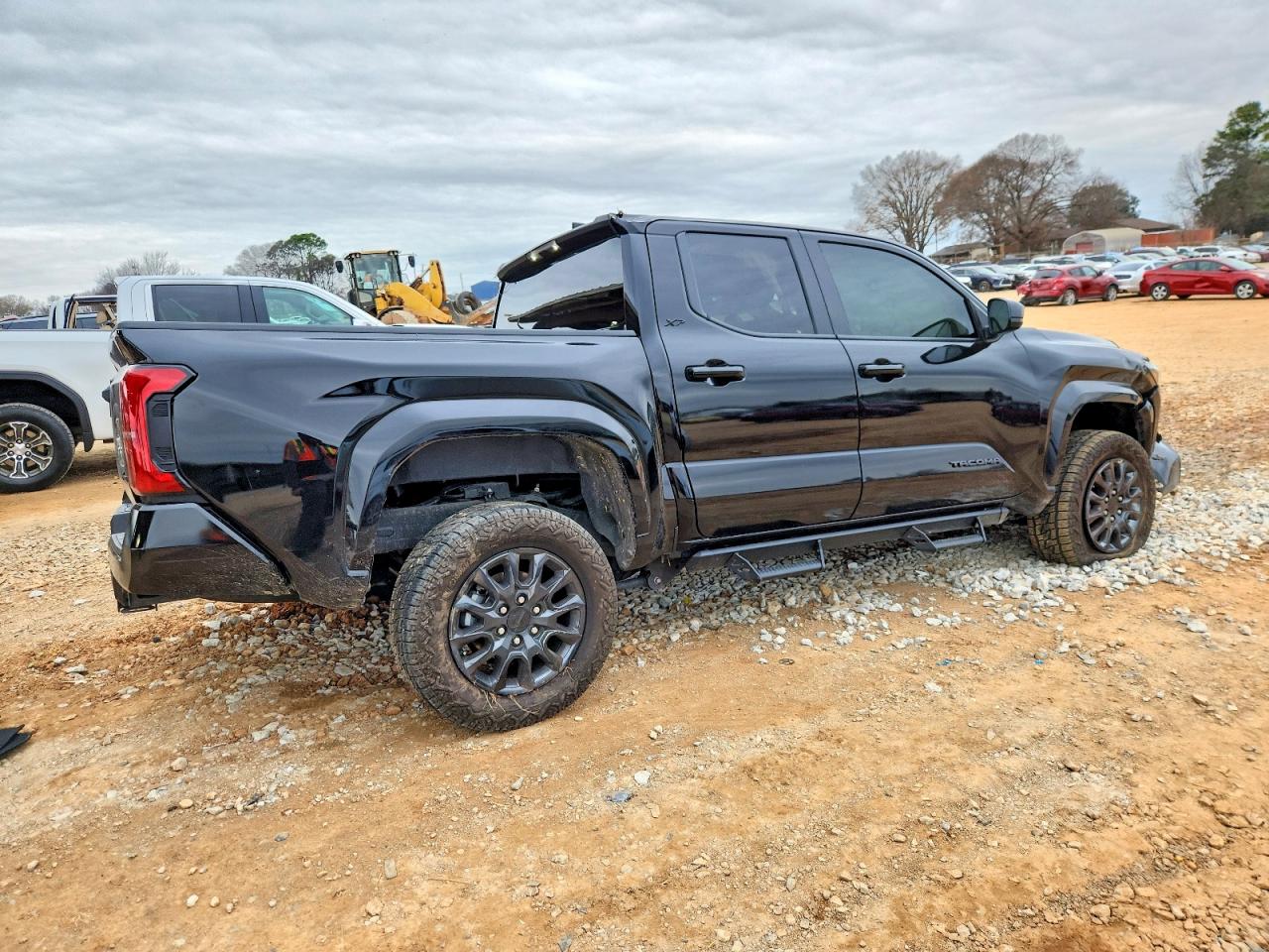 2024 TOYOTA TACOMA DOUBLE CAB photo 3