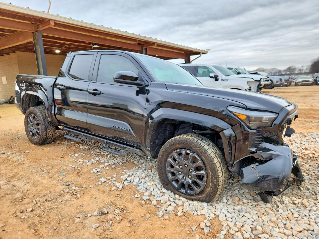 2024 TOYOTA TACOMA DOUBLE CAB photo 4