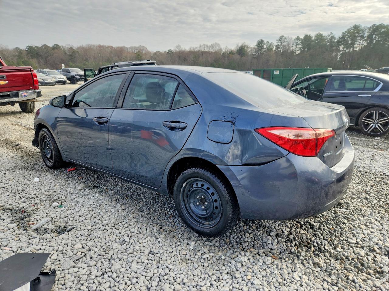 2018 TOYOTA COROLLA L photo 2