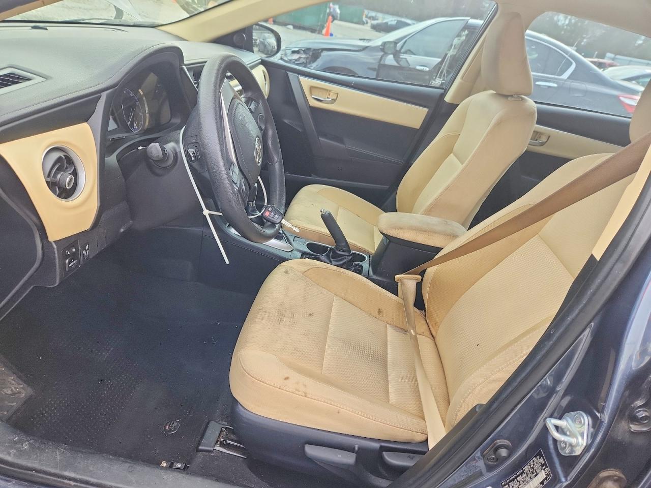 2018 TOYOTA COROLLA L photo 7