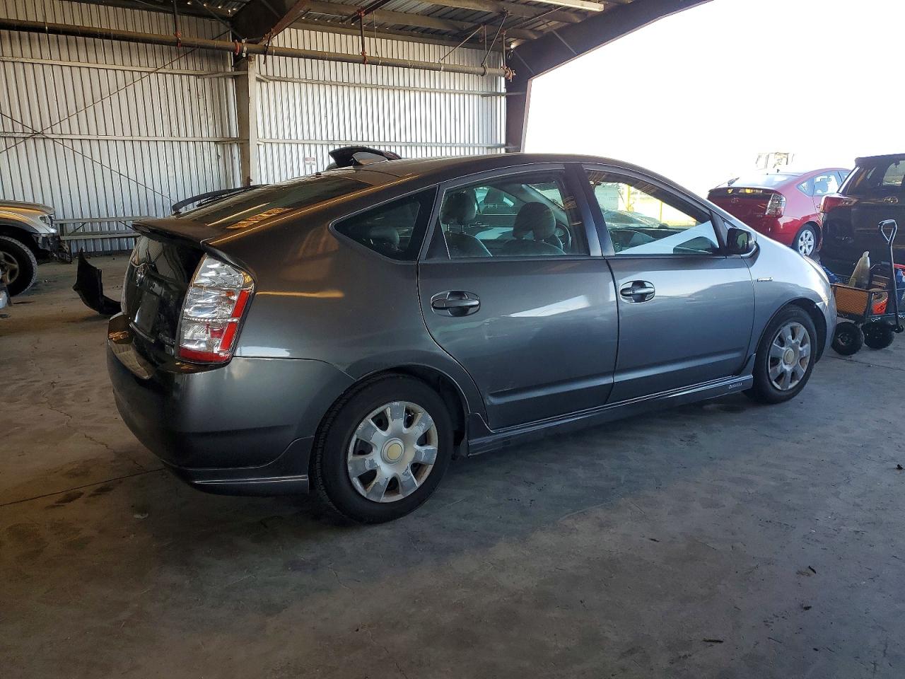 2008 TOYOTA PRIUS BASE photo 3