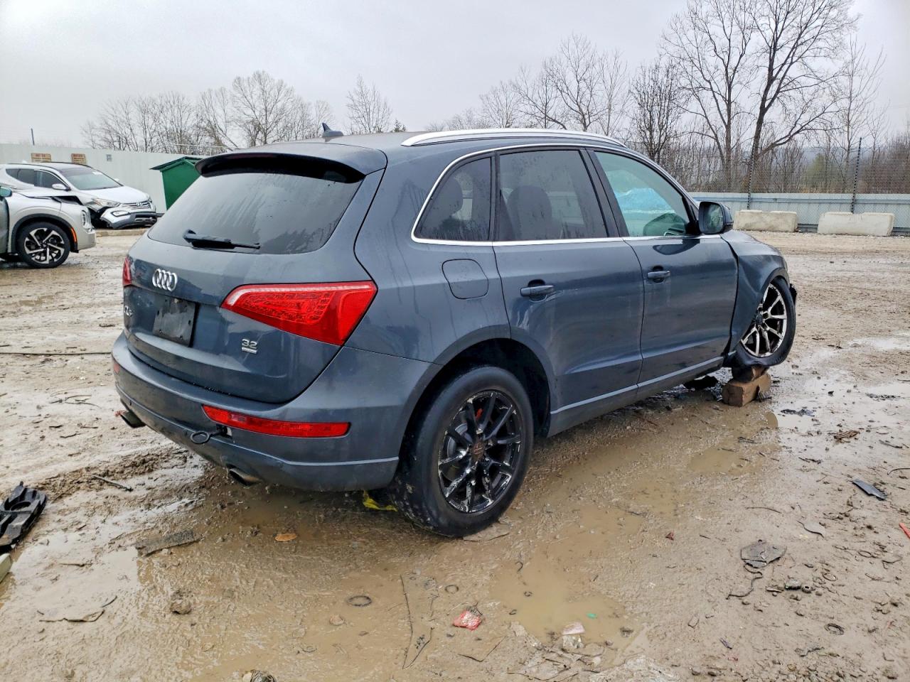 2010 AUDI Q5 PREMIUM photo 3