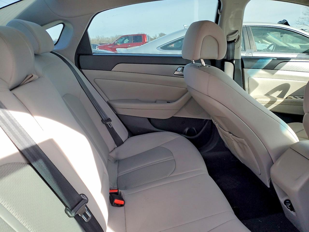 2015 HYUNDAI SONATA SE photo 10