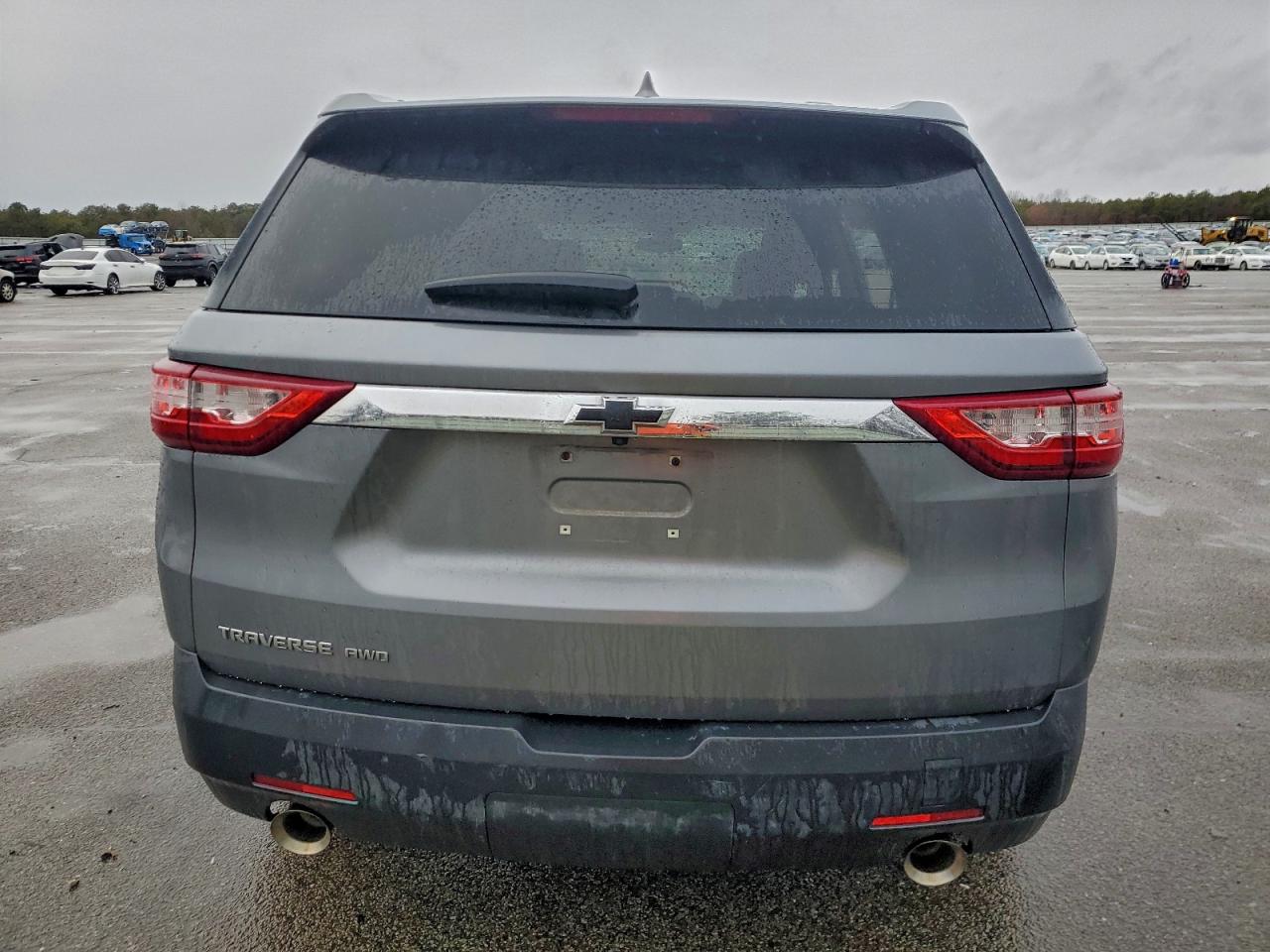 2019 CHEVROLET TRAVERSE LS photo 6
