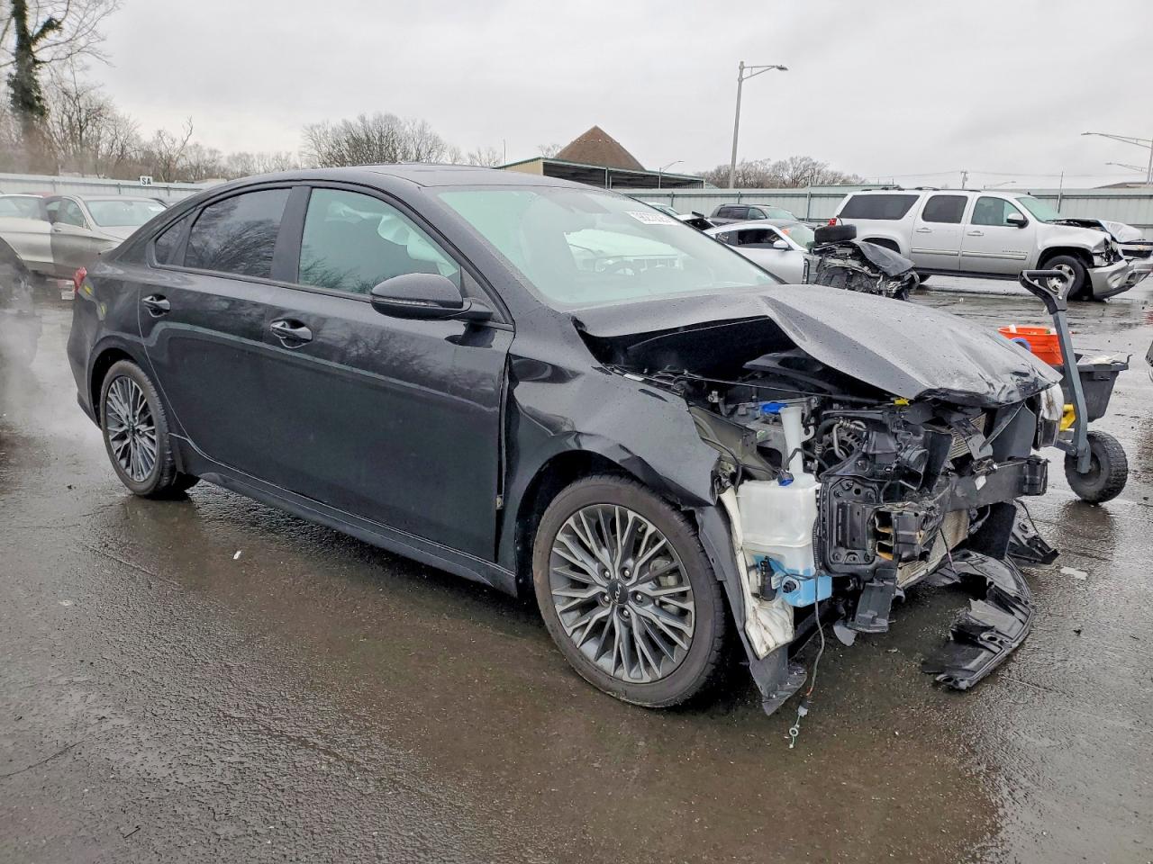 2023 KIA FORTE GT LINE photo 4