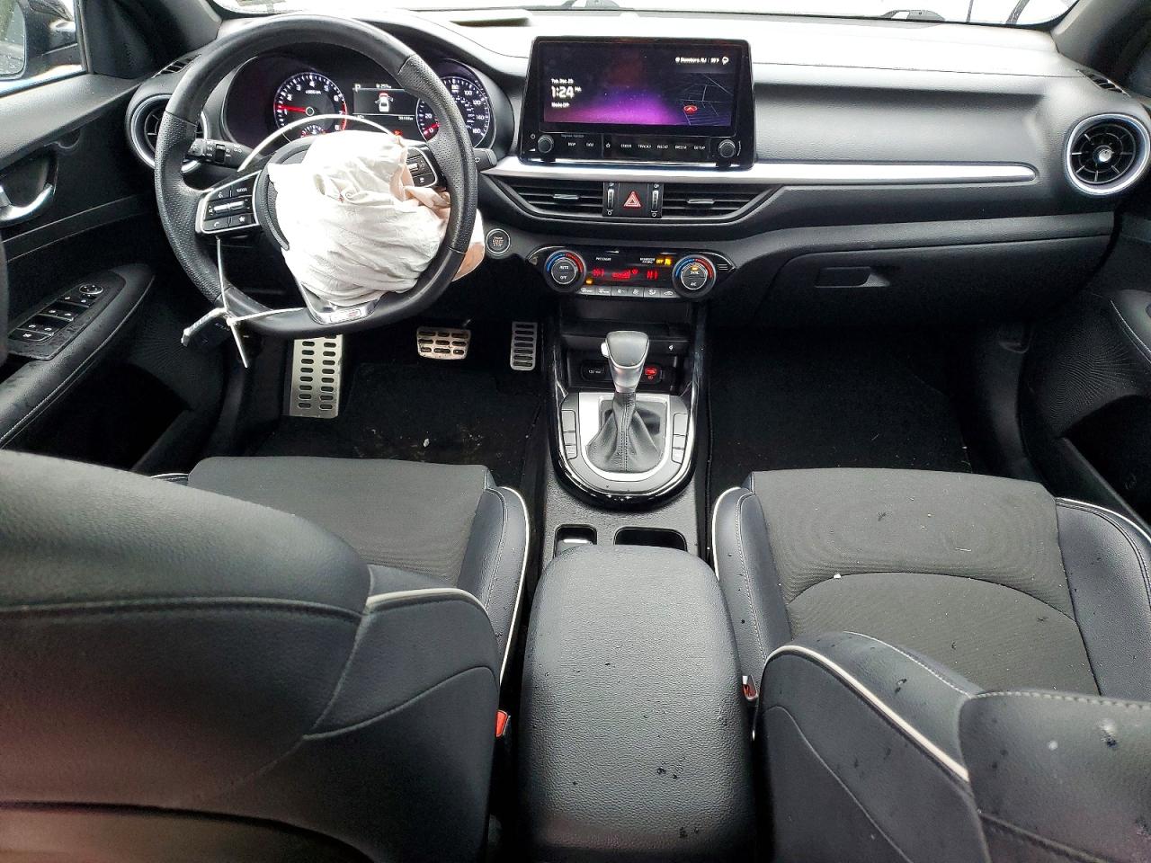 2023 KIA FORTE GT LINE photo 8