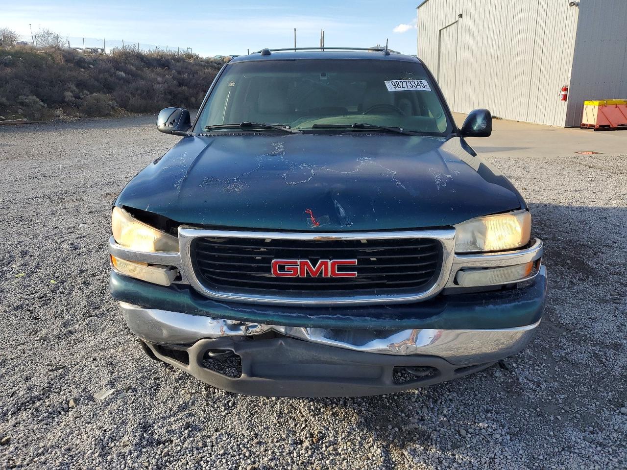 2005 GMC YUKON XL K1500 photo 5