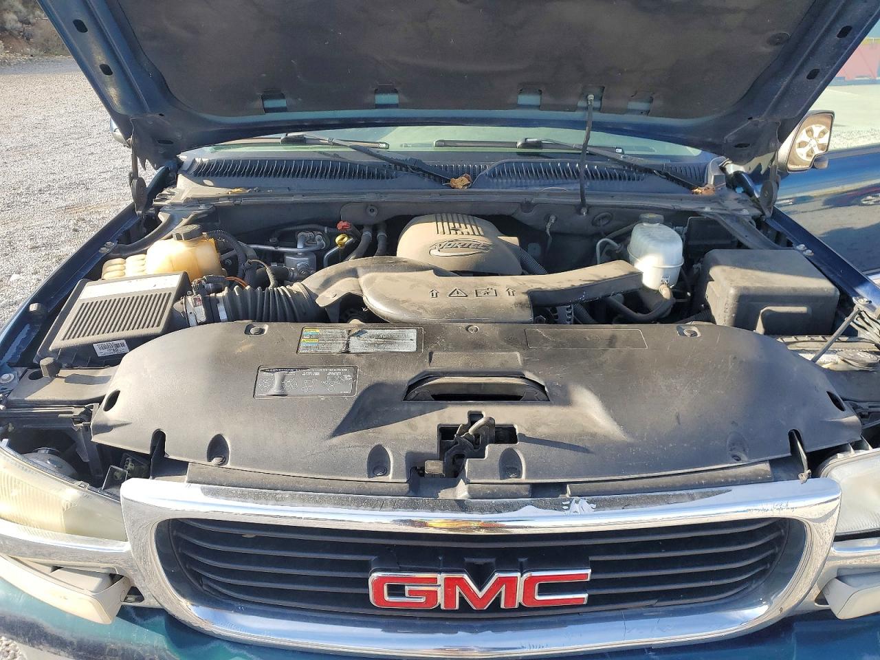 2005 GMC YUKON XL K1500 photo 11