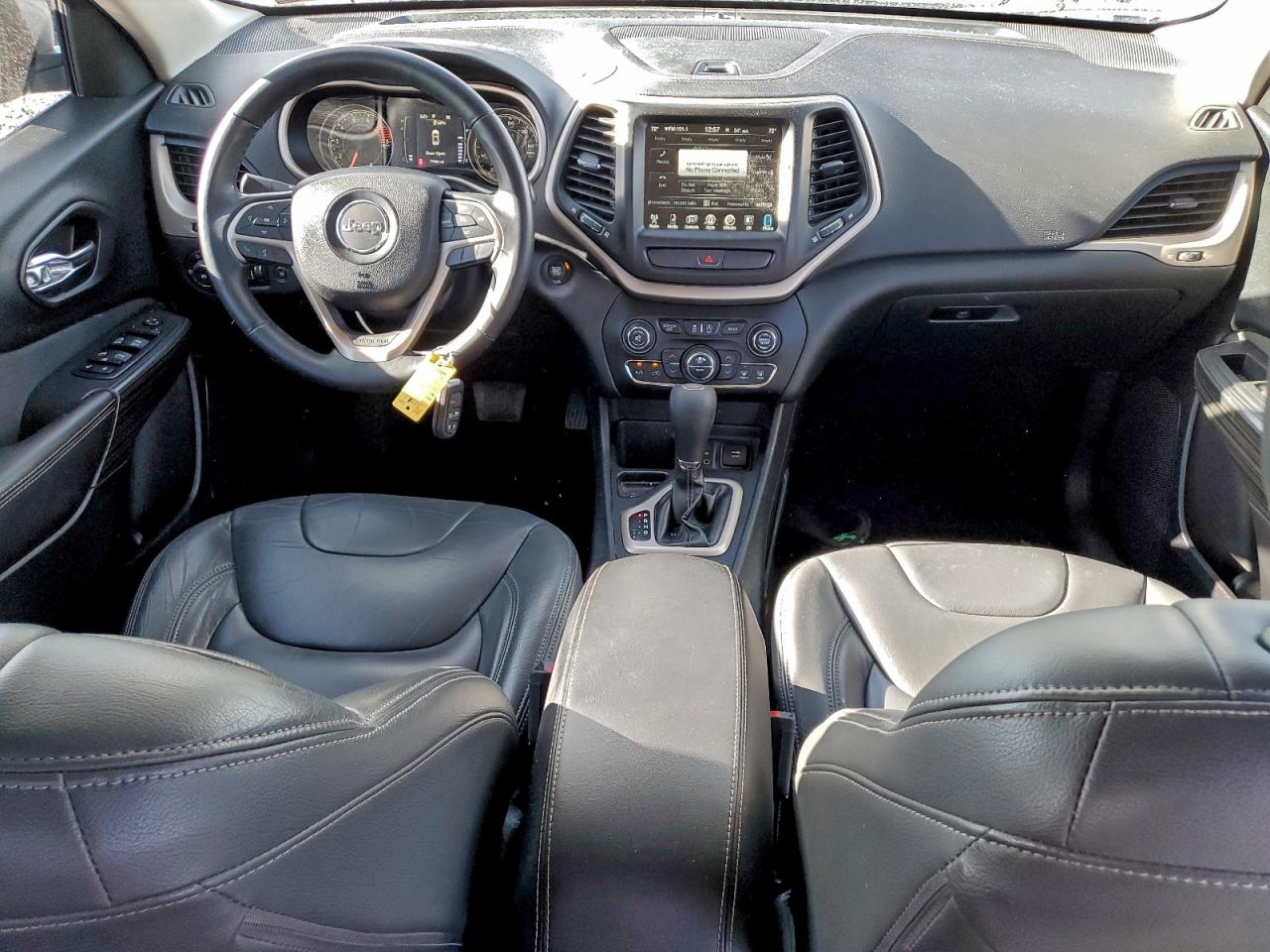 2017 JEEP CHEROKEE LATITUDE photo 8