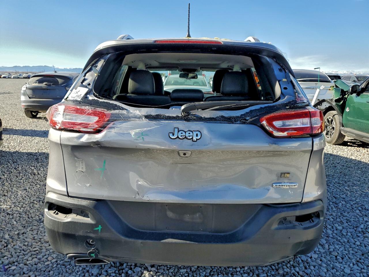2017 JEEP CHEROKEE LATITUDE photo 6