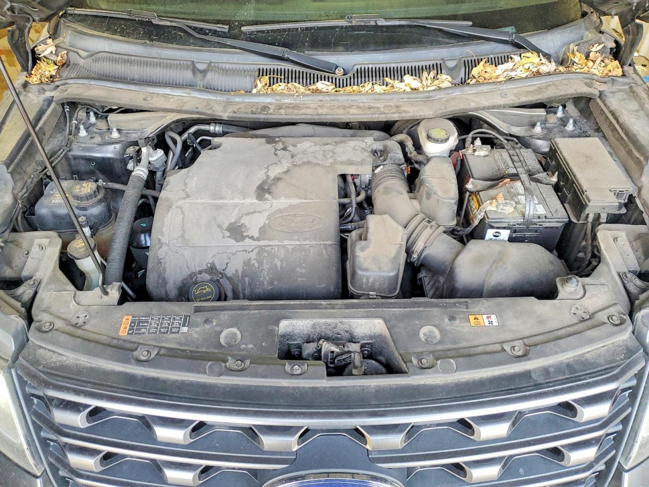 2017 FORD EXPLORER XLT photo 12