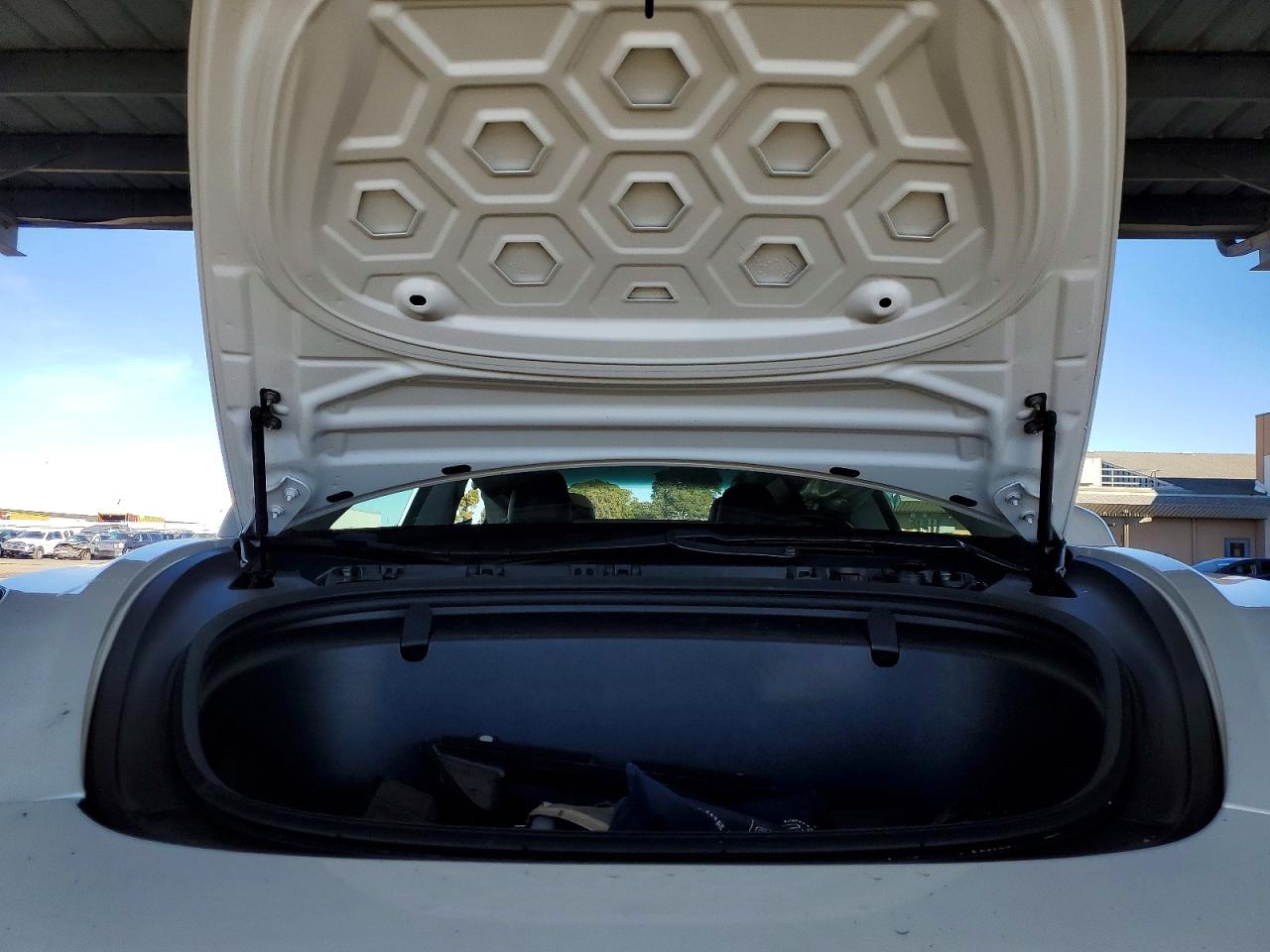 2018 TESLA MODEL 3 photo 11
