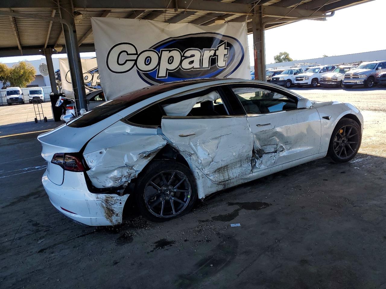 2018 TESLA MODEL 3 photo 3