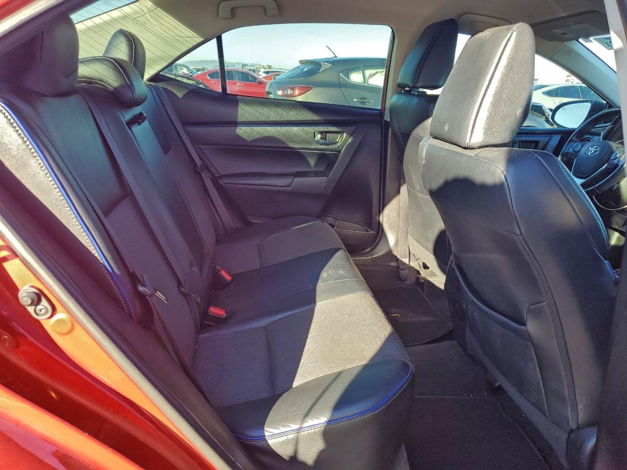 2017 TOYOTA COROLLA L photo 10