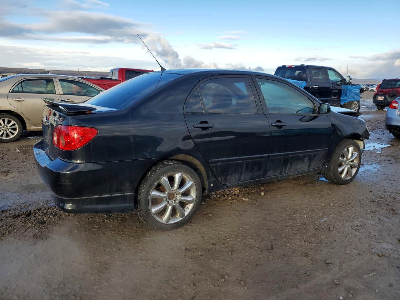 2005 TOYOTA COROLLA CE photo 3