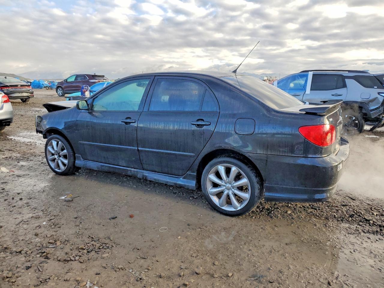 2005 TOYOTA COROLLA CE photo 2