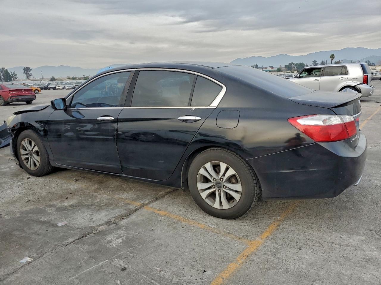 2015 HONDA ACCORD LX photo 2