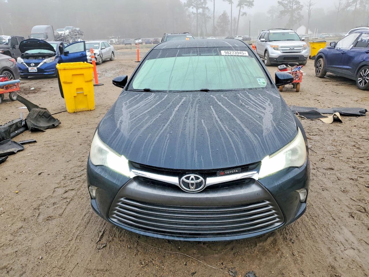 2015 TOYOTA CAMRY LE photo 5