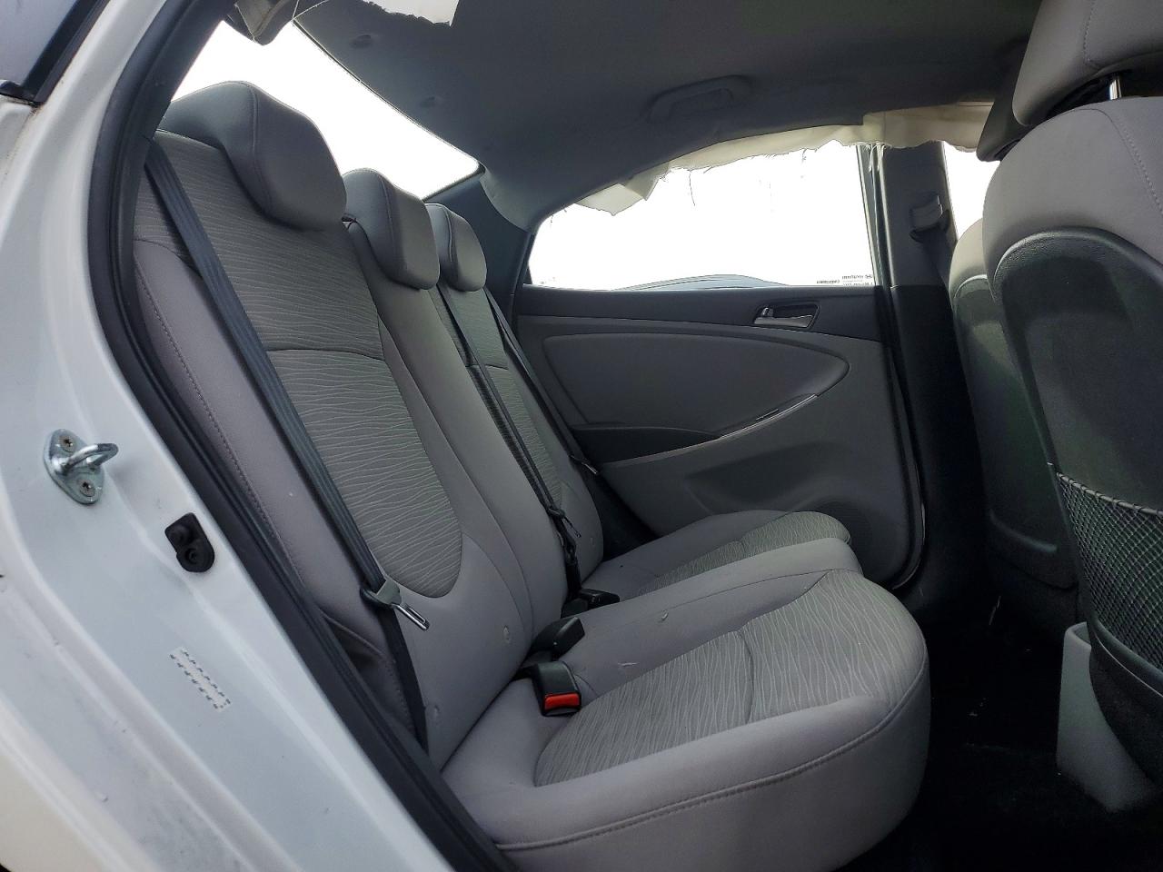 2017 HYUNDAI ACCENT SE photo 10