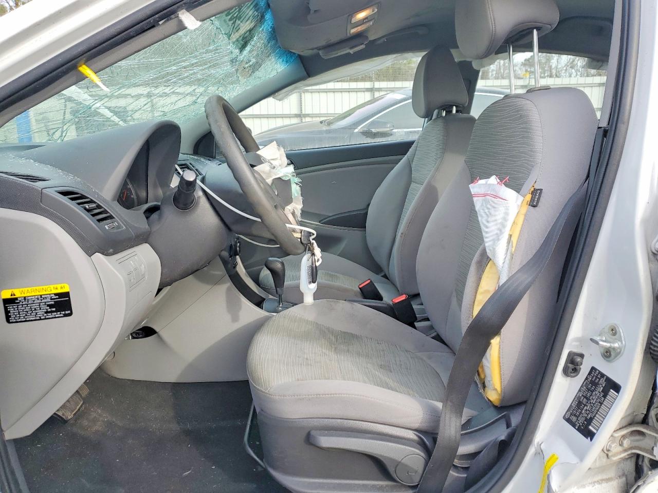 2017 HYUNDAI ACCENT SE photo 7