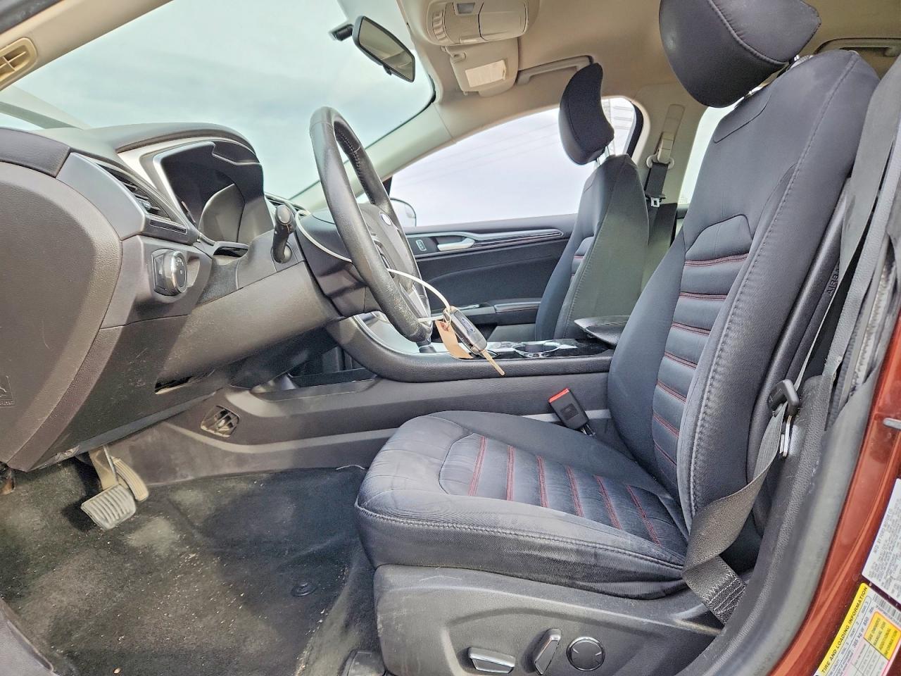 2016 FORD FUSION SE photo 7