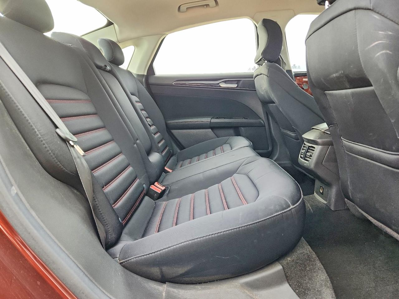 2016 FORD FUSION SE photo 10
