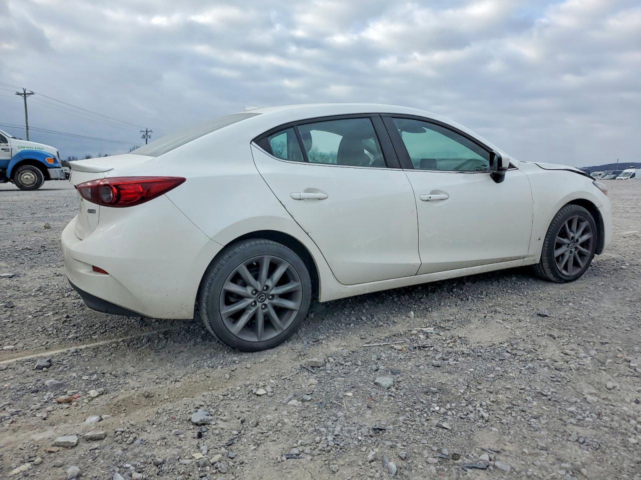 2018 MAZDA 3 TOURING photo 5