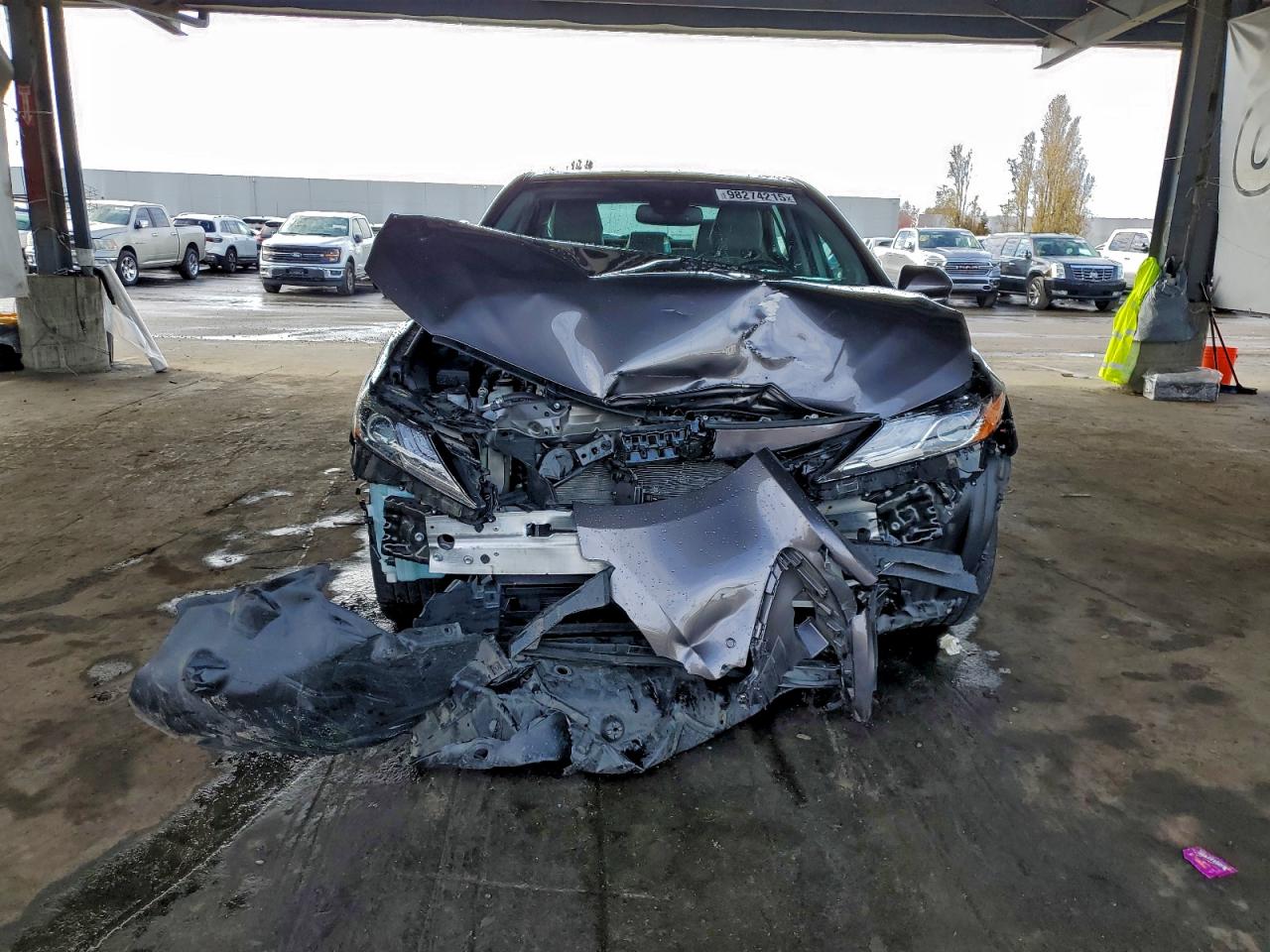 2024 TOYOTA CAMRY XLE photo 5