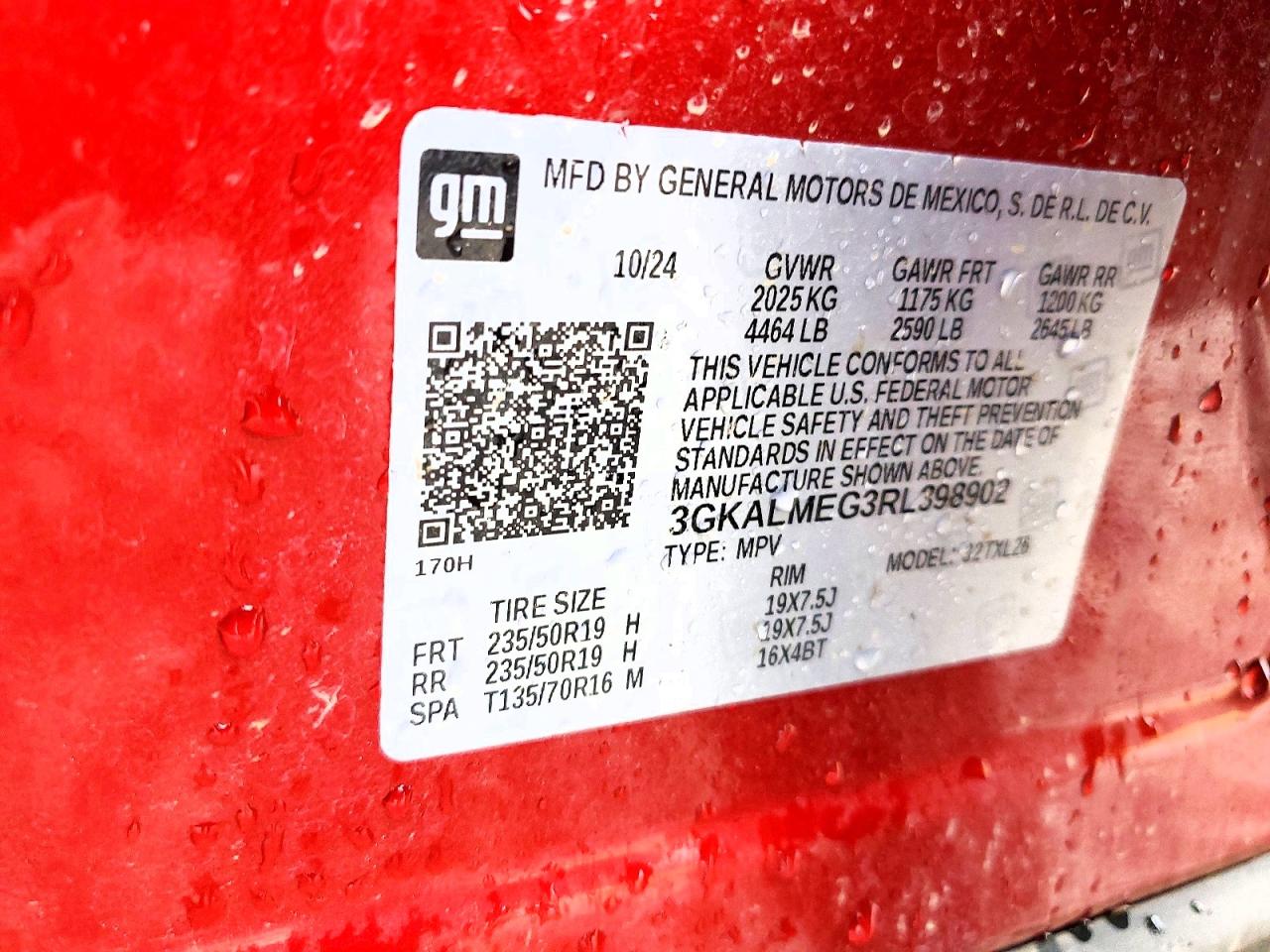 2024 GMC TERRAIN SLE photo 13