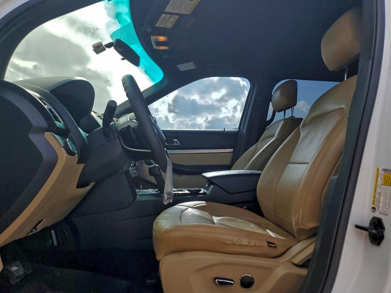 2016 FORD EXPLORER photo 7