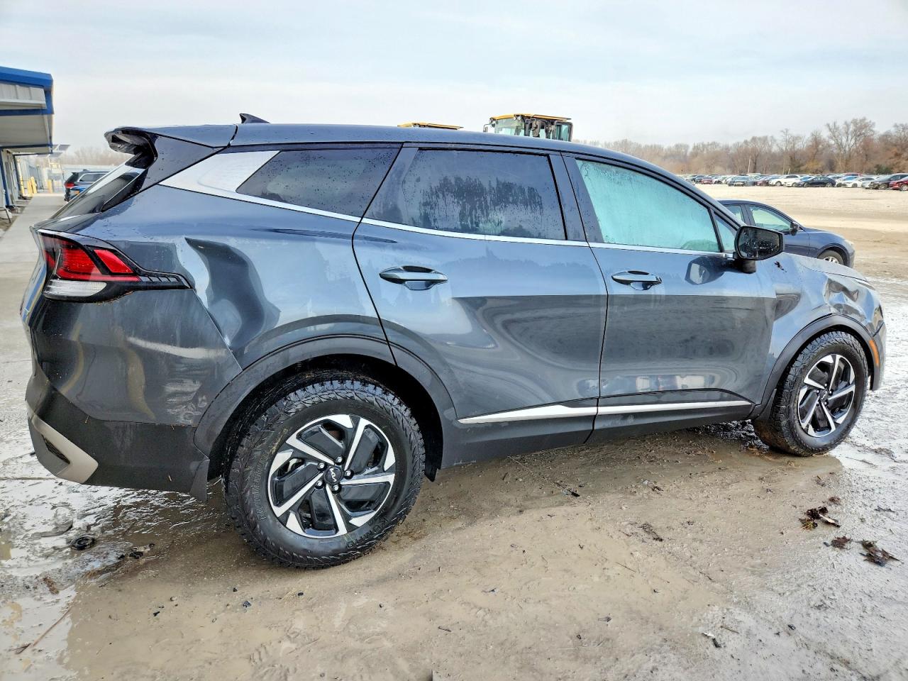 2023 KIA SPORTAGE LX photo 3