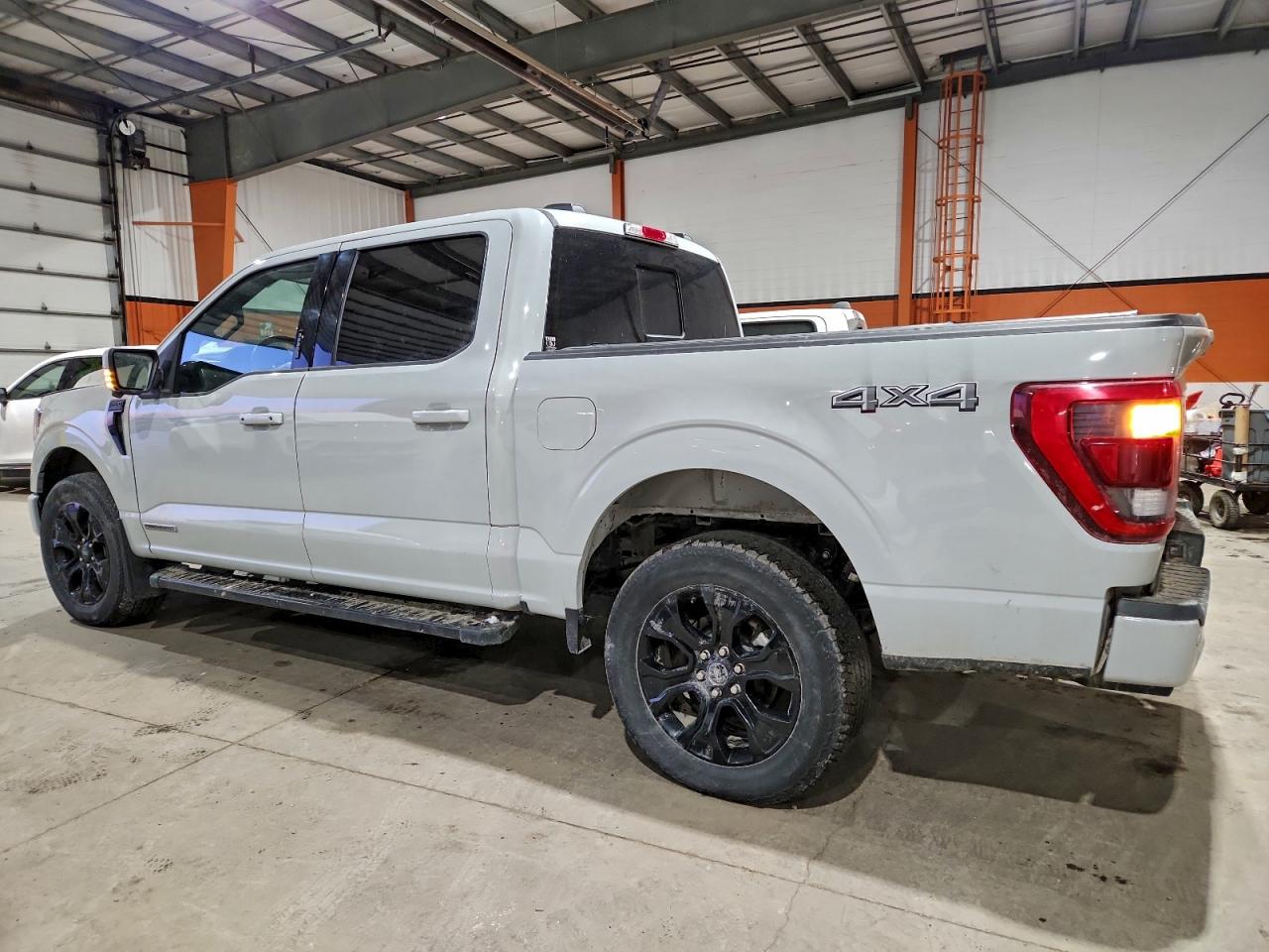 2023 FORD F150 SUPERCREW photo 2