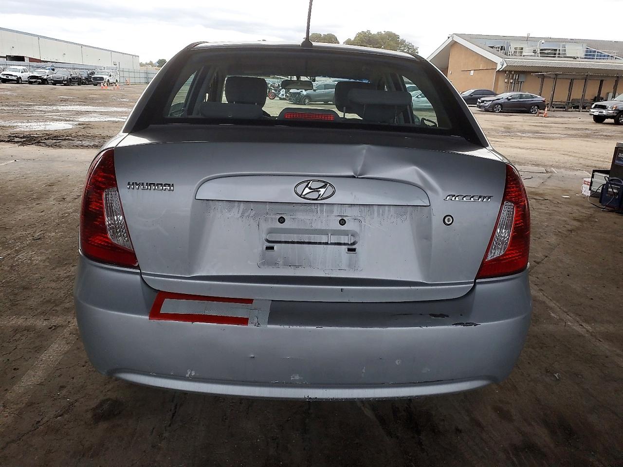 2009 HYUNDAI ACCENT GLS photo 6