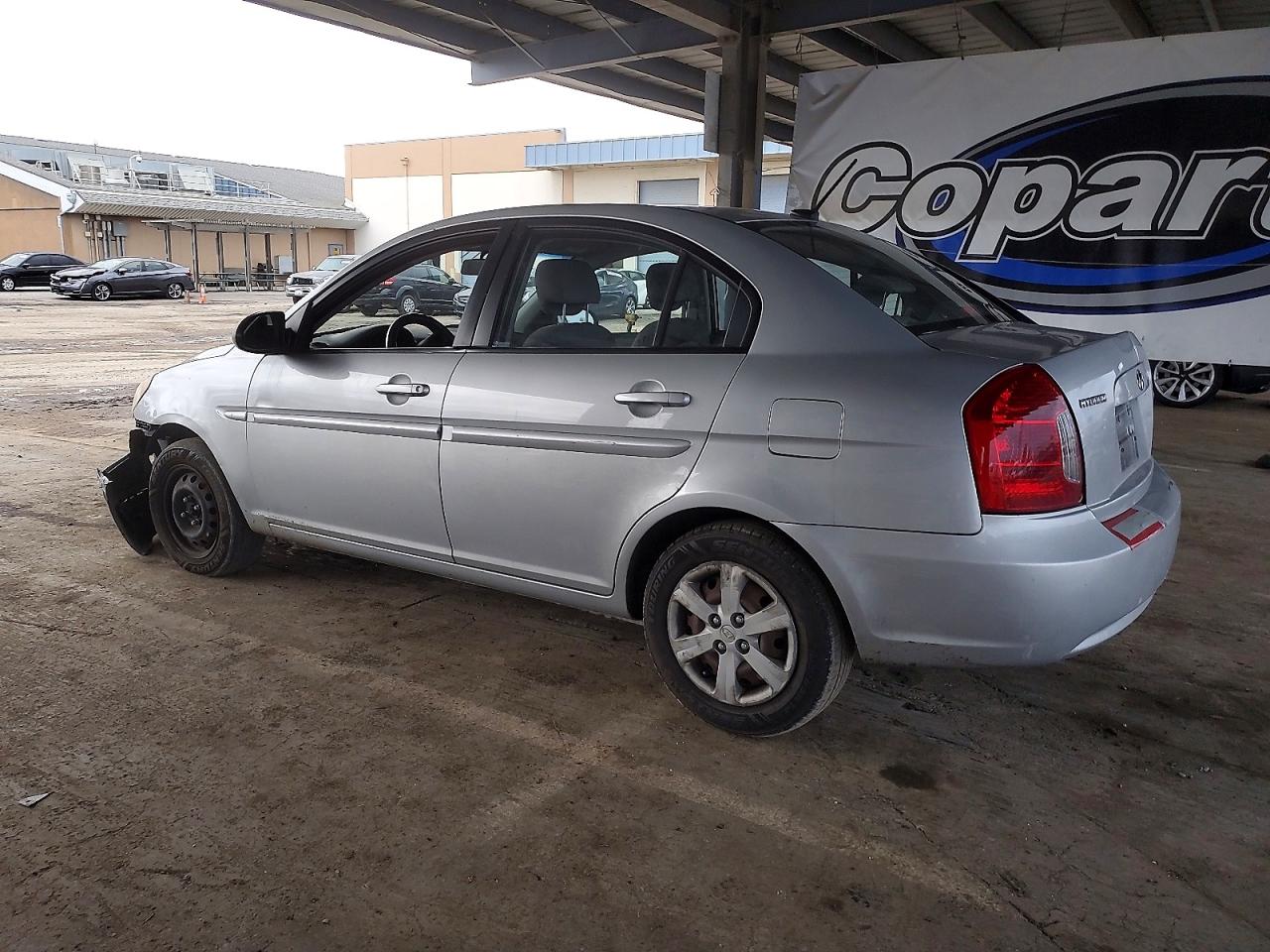 2009 HYUNDAI ACCENT GLS photo 2