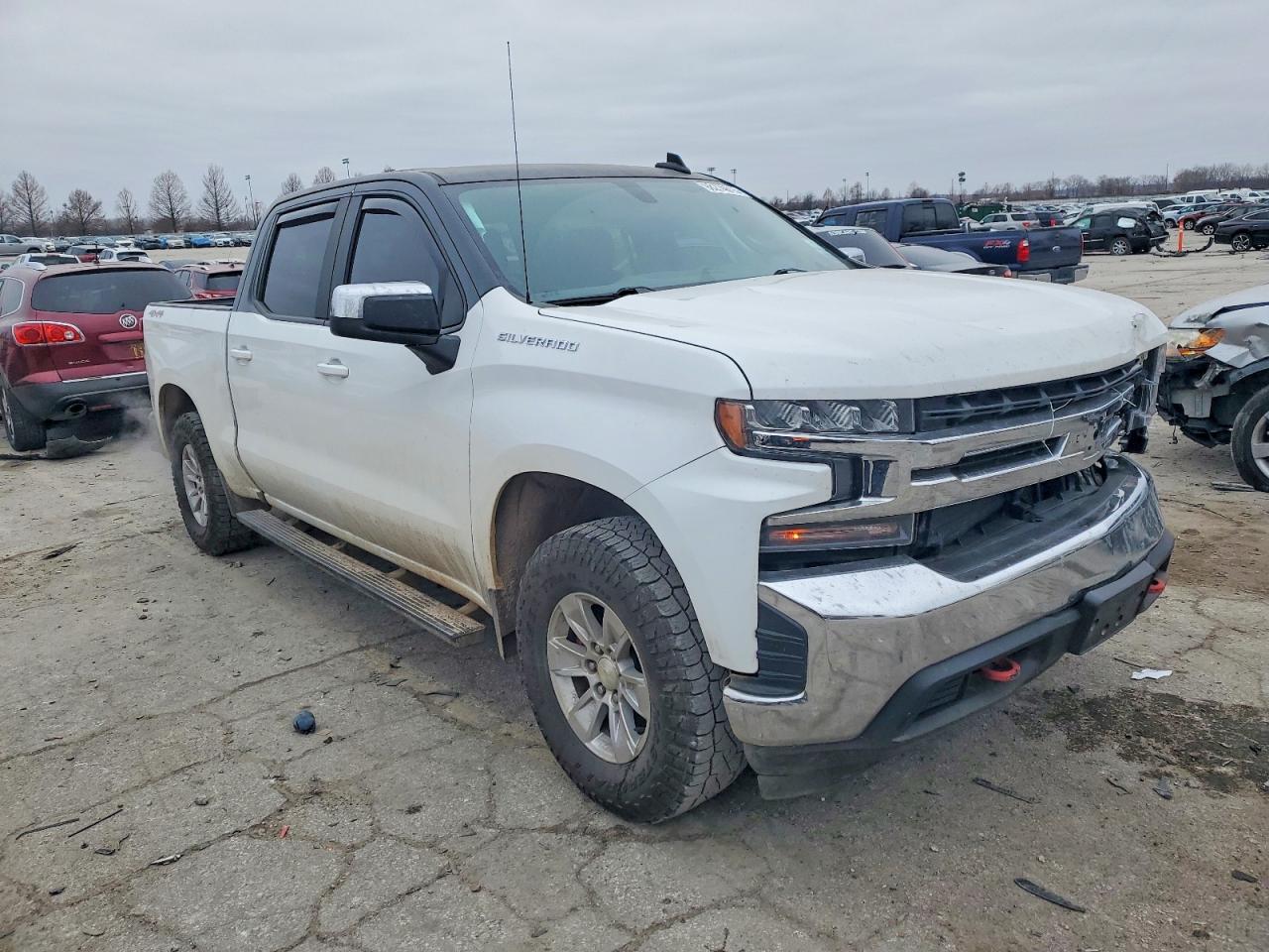 2020 CHEVROLET SILVERADO K1500 LT photo 4