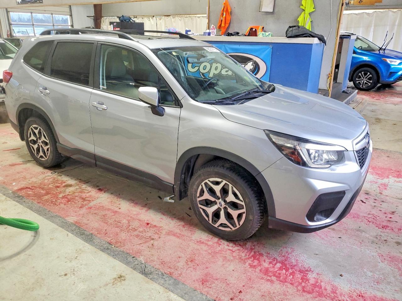 2020 SUBARU FORESTER PREMIUM photo 4