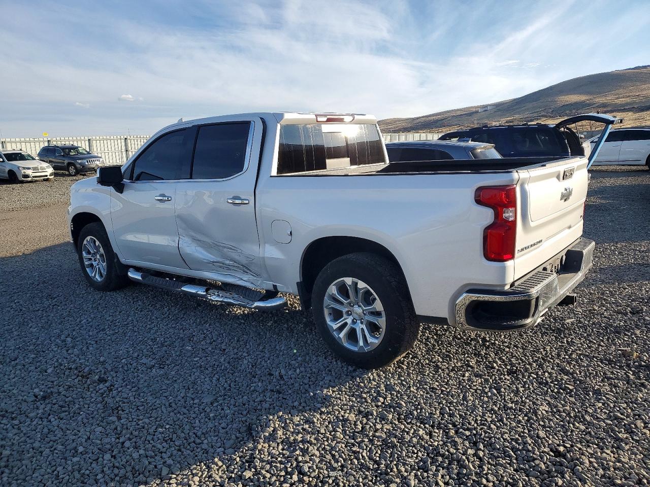 2024 CHEVROLET SILVERADO K1500 LTZ photo 2