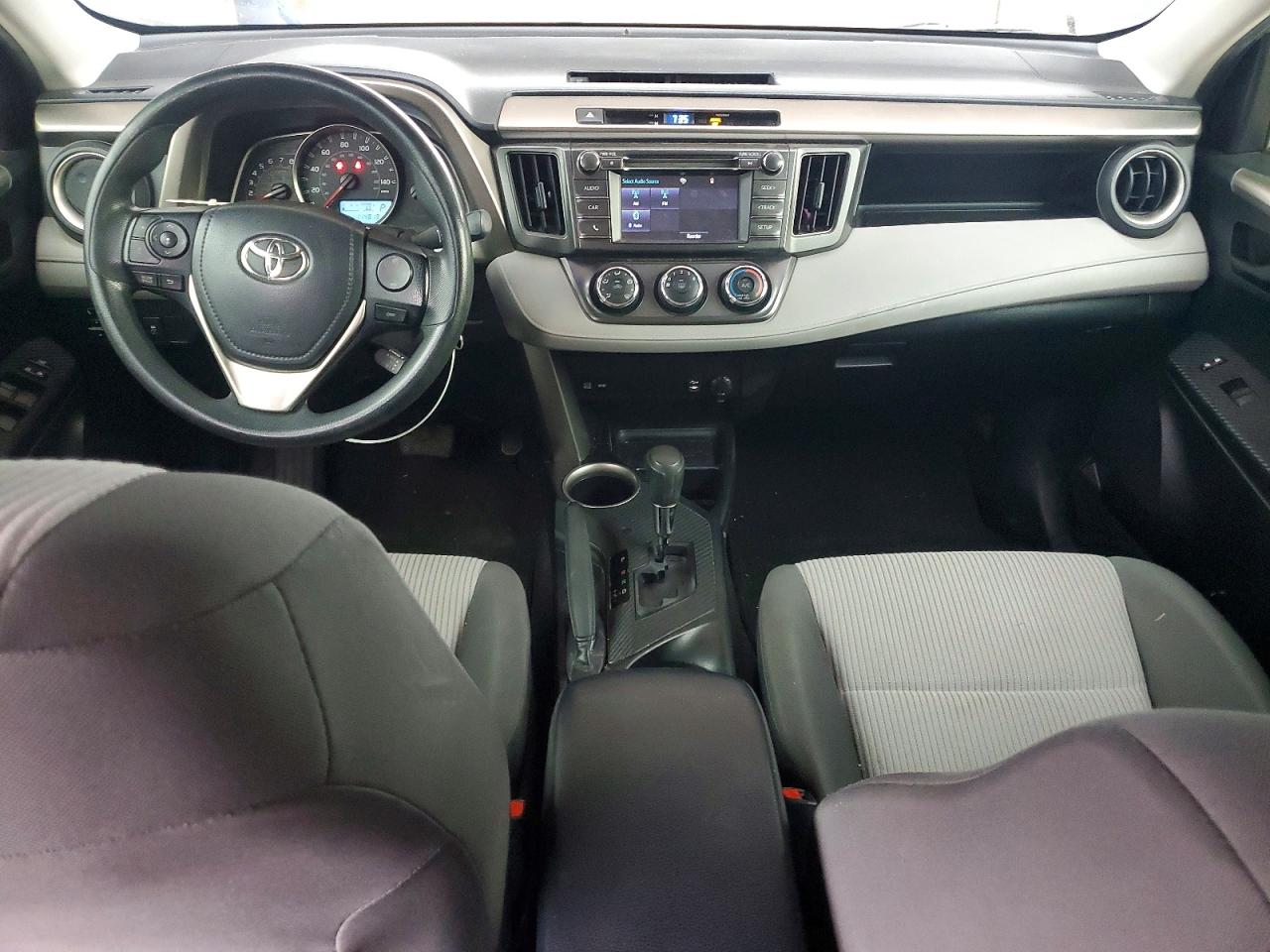 2015 TOYOTA RAV4 LE photo 8