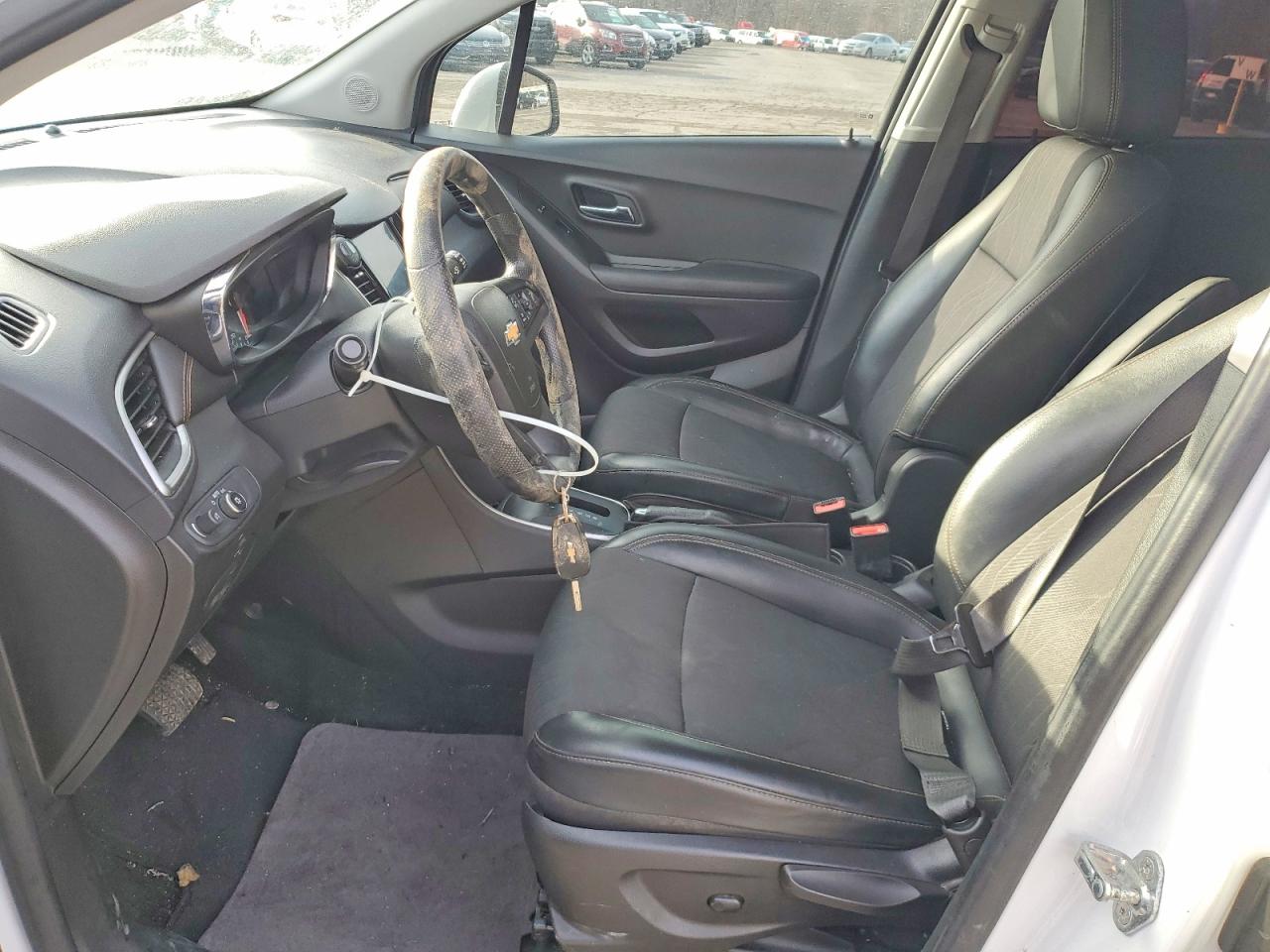 2021 CHEVROLET TRAX 1LT photo 7