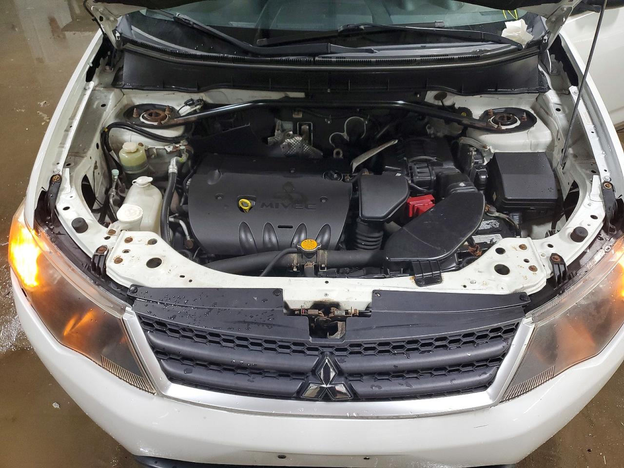 2009 MITSUBISHI OUTLANDER ES photo 3