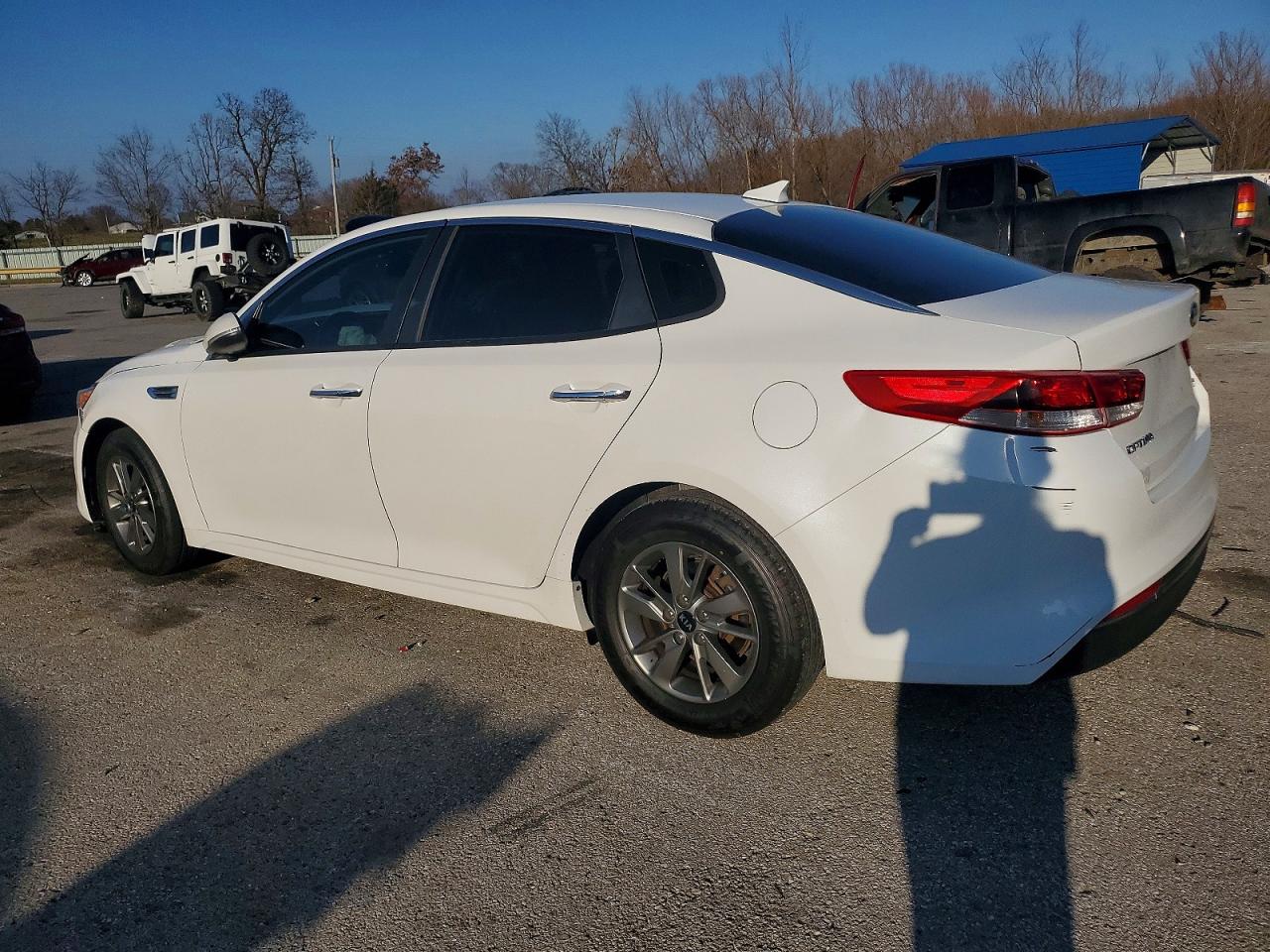 2016 KIA OPTIMA LX photo 4