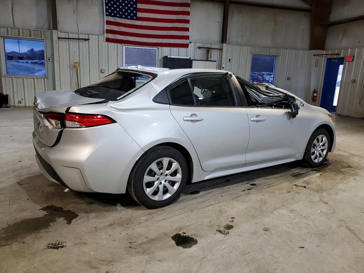 2020 TOYOTA COROLLA LE photo 5