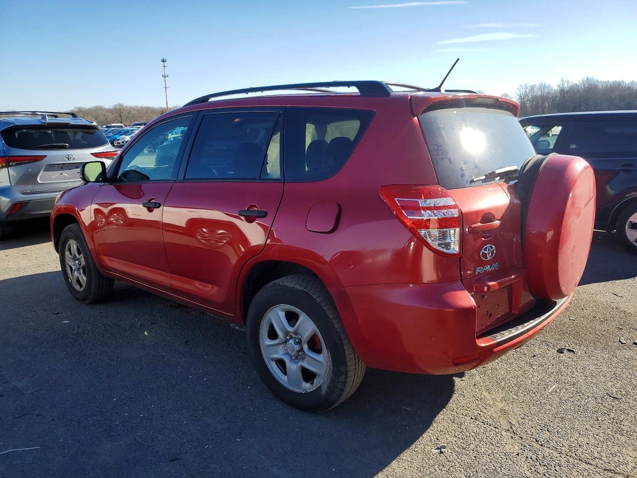 2012 TOYOTA RAV4 photo 3