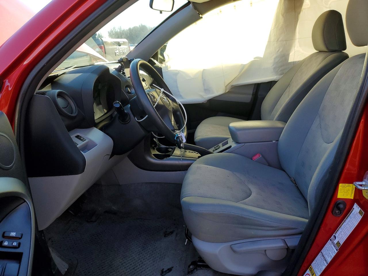 2012 TOYOTA RAV4 photo 13