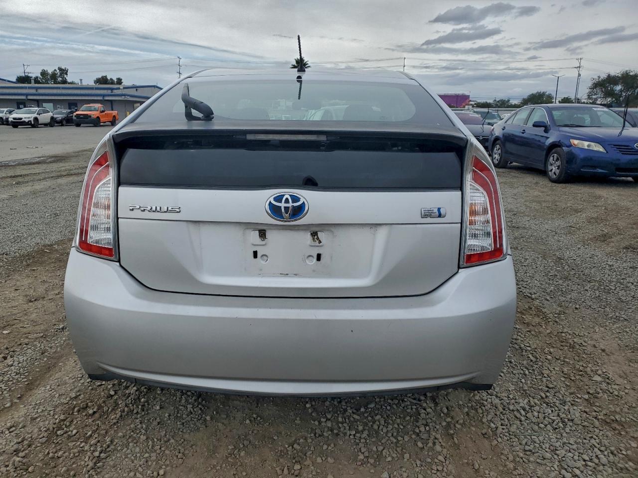 2012 TOYOTA PRIUS photo 11