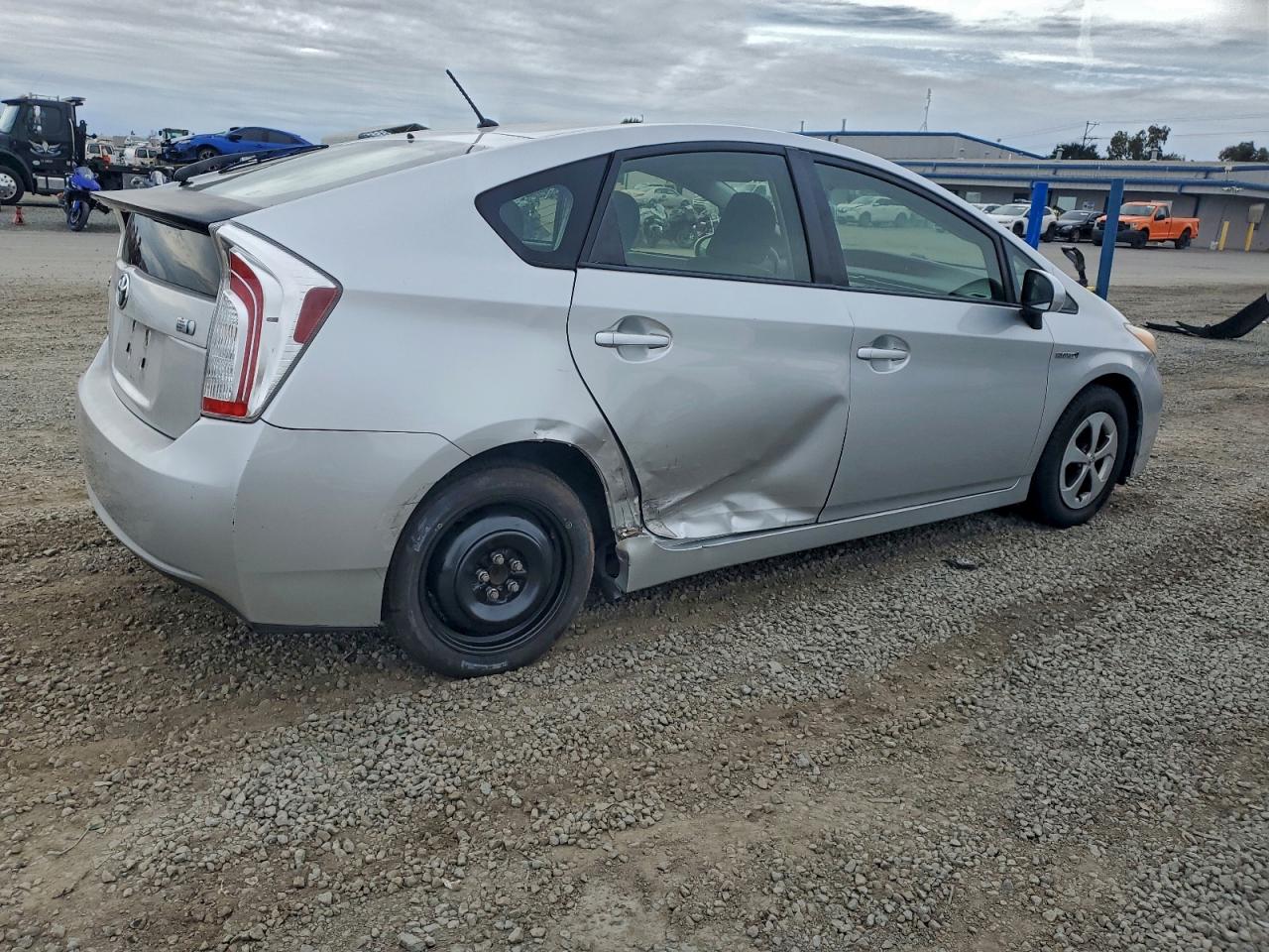 2012 TOYOTA PRIUS photo 5